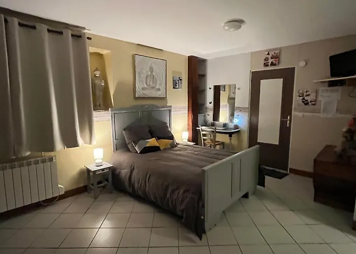 Le Petit Zen Capsule hotel Froberville